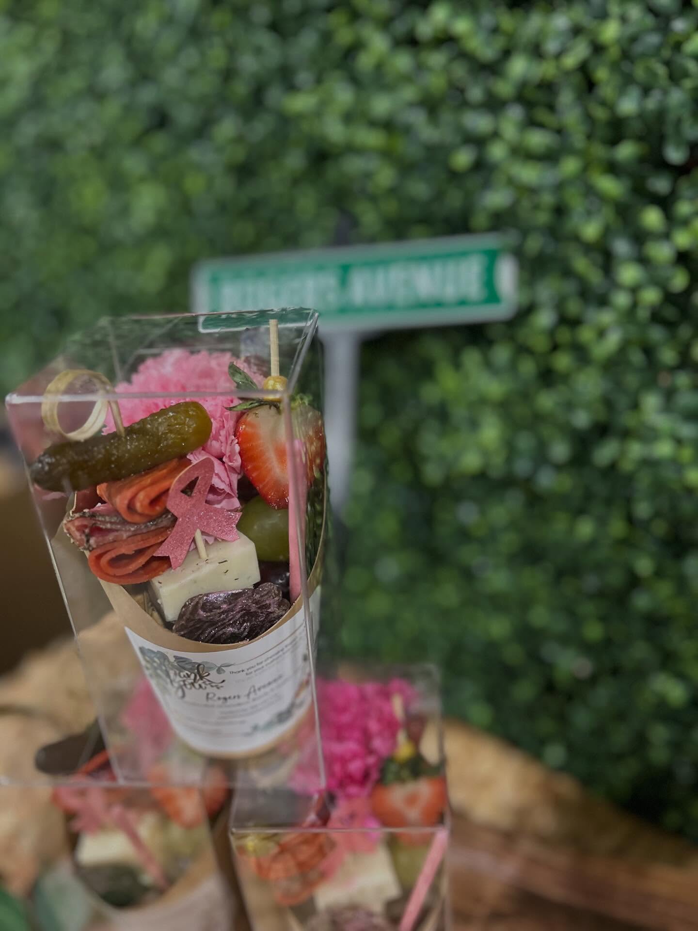 Charcuterie Cups with Clear Boxes - Set of 6