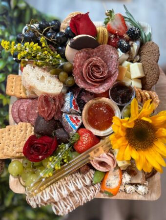 Medium Luxe Board
